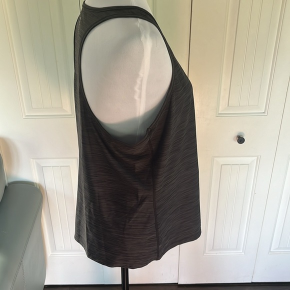 Grey athletic tank top - Picture 5 of 6